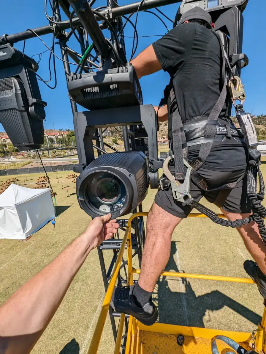 High-Tower Rigging & Moving Head Focus
